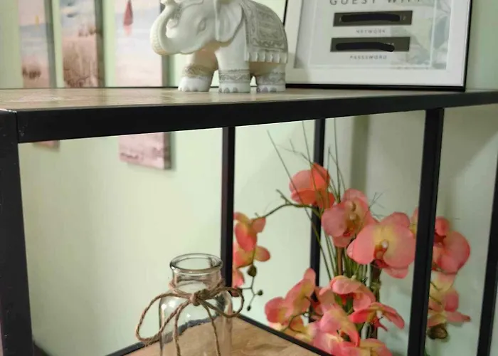 A Cozy Abode At Visayas Ave Unit 1-br Not A Studio!!